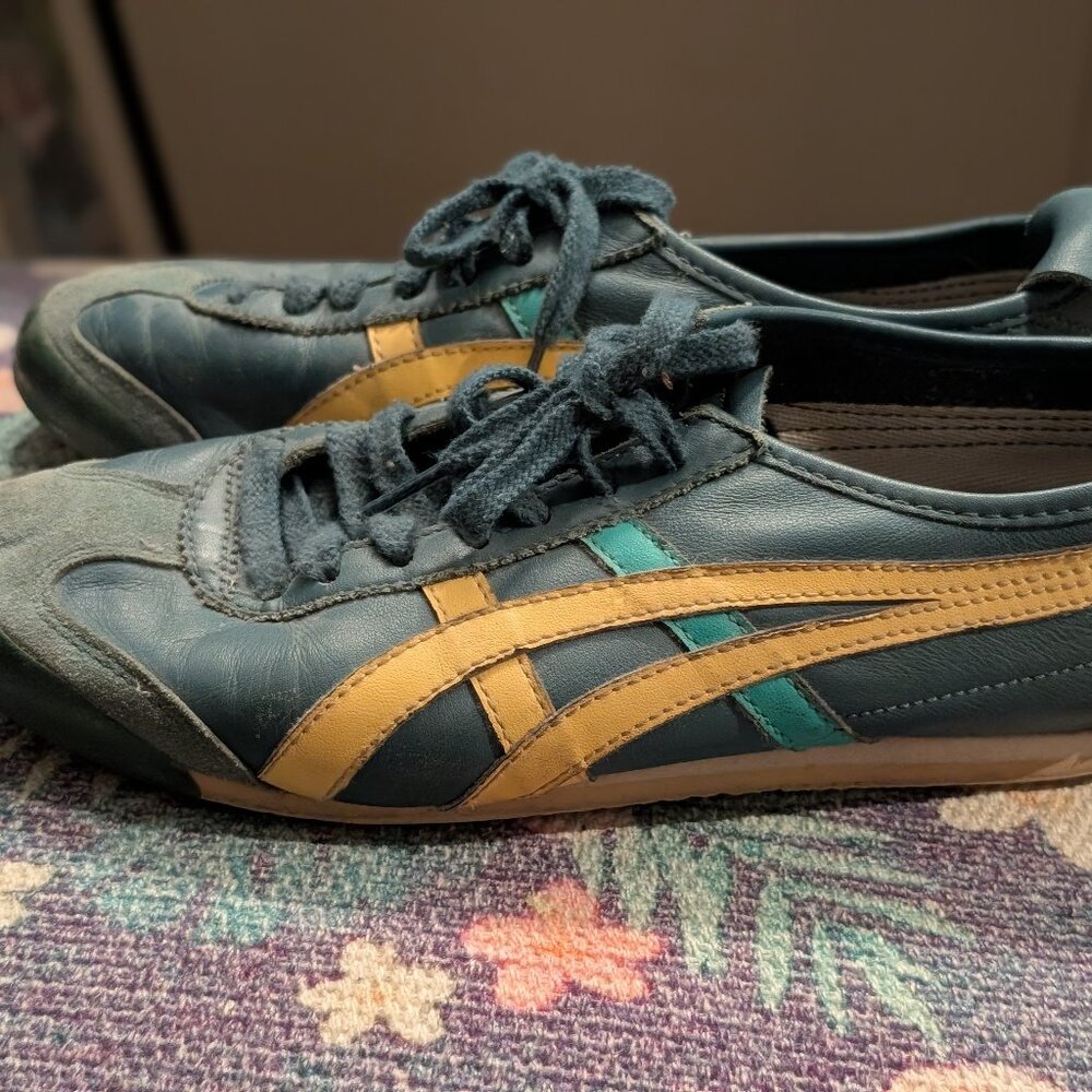 Rare Vintage Onitsuka Tiger Mexico 66 size 9 sneakers teal and banana